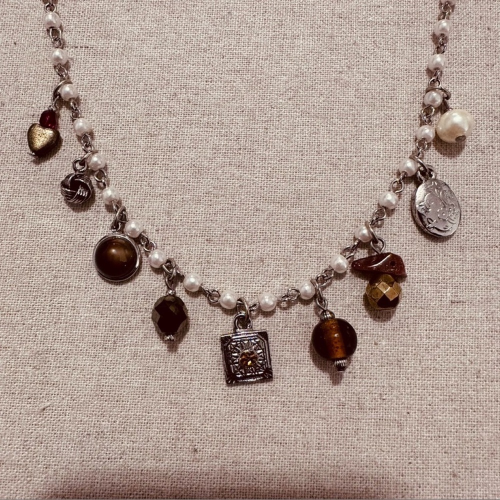 Vintage | Necklace | Limited Charm Faux Pearl Necklace - Picture 3 of 11